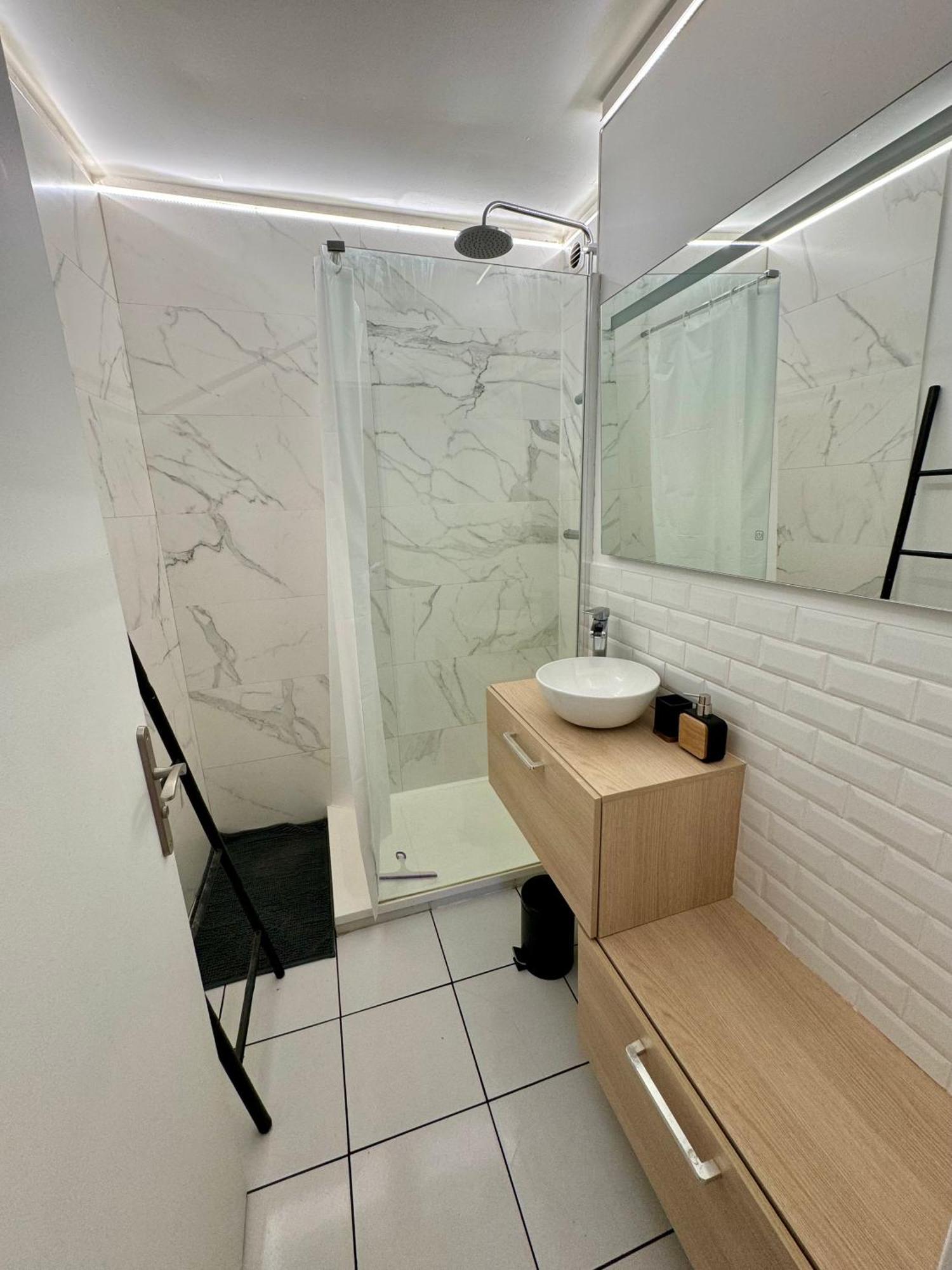 Agreable T3 Idealement Situe Mende Kültér fotó